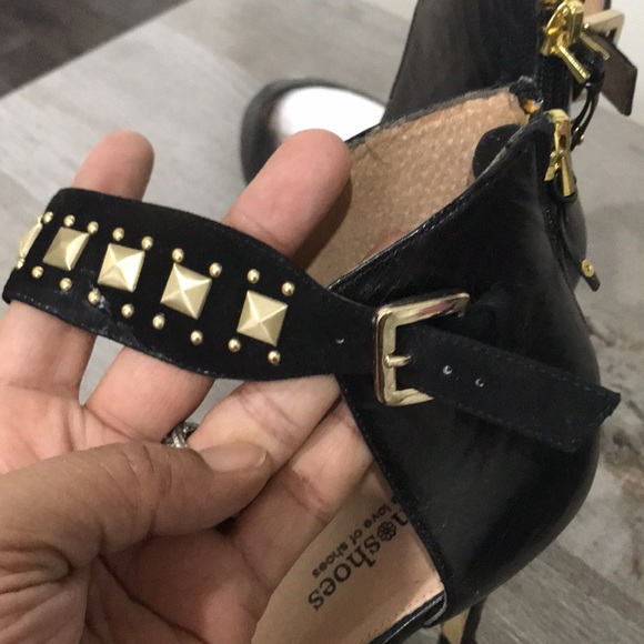 Town Shoes - Picture 6 of 6